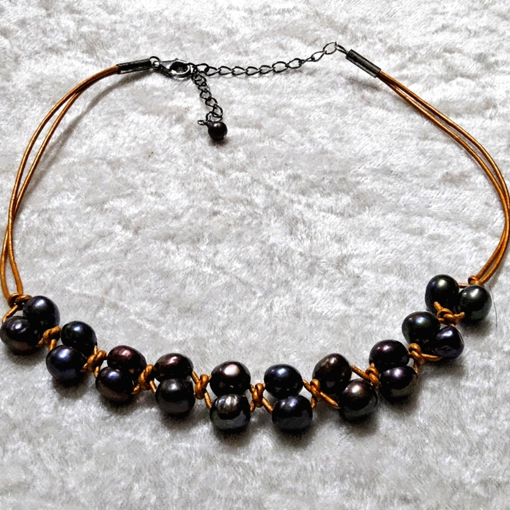 Genuine Peacock Pearl Knotted Double Pearl Adjustable Choker Necklace 14 to 16in